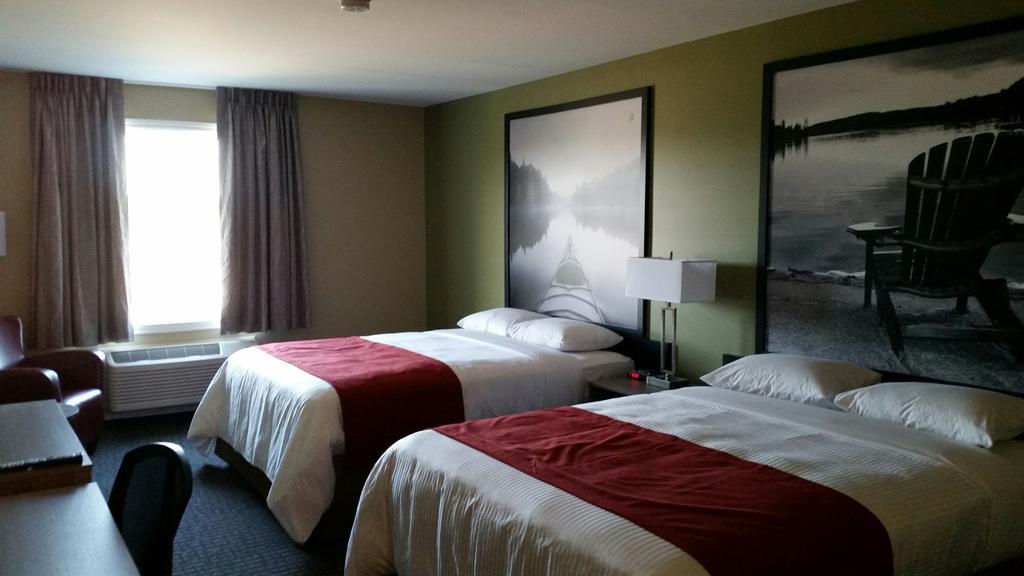 Super 8 By Wyndham Mont Laurier Hotel Kültér fotó